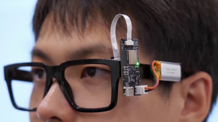 <strong>نظارة الذكاء الاصطناعي</strong>