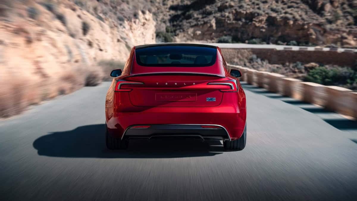 تسلا موديل 3