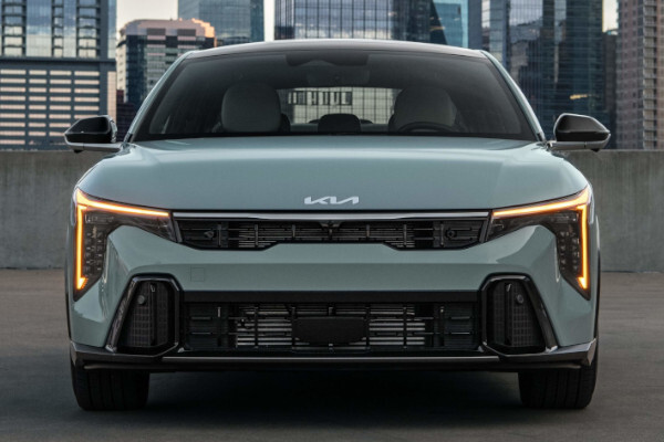 كيا كي 4 سيدان 2026