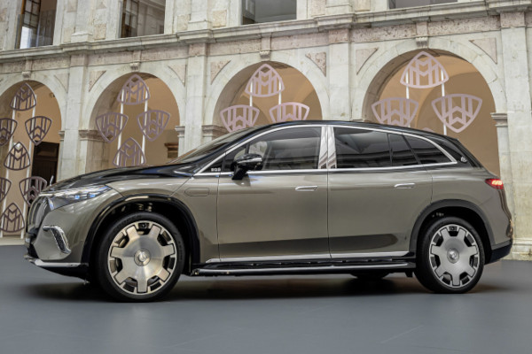 مرسيدس مايباخ EQS 680