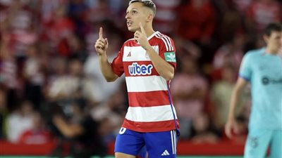 الجناح الذي أسكن الهلع في قلوب برشلونة على أبواب الباڤاريا