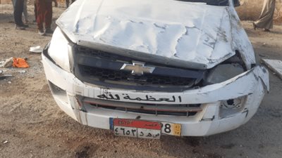 مصرع وإصابة 12 شخصًا جراء انقلاب سيارة ربع نقل بالعاشر من رمضان