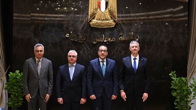 توقيع اتفاقية إنشاء مصنع لتصنيع صوامع تخزين الغلال