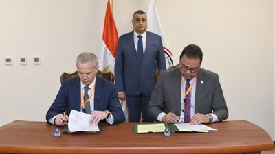 إيديكس 2023.. توقيع اتفاقية تعاون بين شركتي بنها للصناعات الإلكترونية وفيكتور الروسية