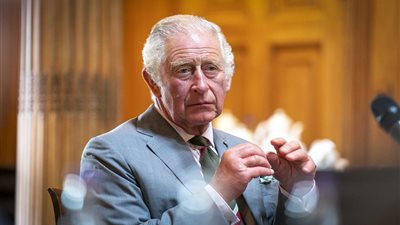 تشارلز يدعم مرضي السرطان:  إعجابي الذي دام طوال حياتي ناجم عن تجربتي الشخصية