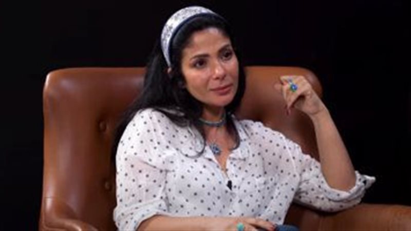 CC6FFE81-6042-4EBC-AB9A-E517D25879A0||6526C37F-6825-4C41-9F