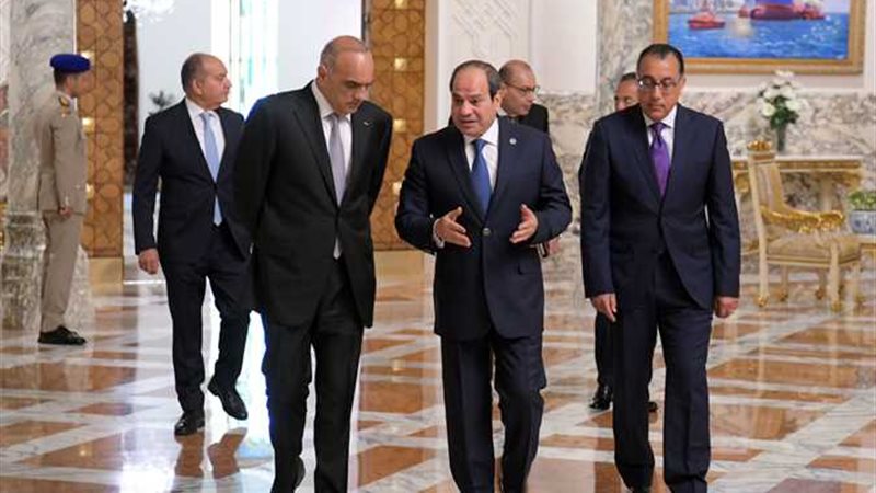 2389395_0||2389394_0