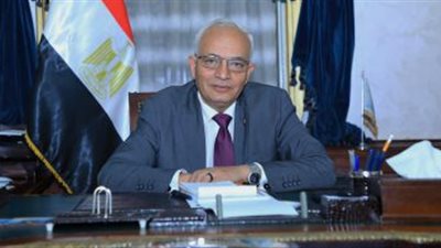 حجازى يجري اتصالاً هاتفياً مع رئيس البعثة التعليمية المصرية بالسودان