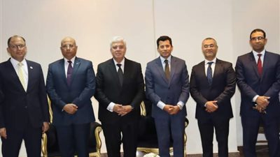 وزيرا التعليم العالي والشباب والرياضة يشهدان حفل افتتاح أسبوع شباب الجامعات والمعاهد بجامعة حلوان