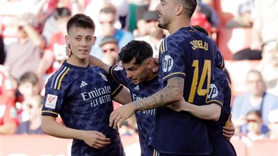 عقب التتويج.. ريال مدريد يقسو على غرناطة برباعية نظيفة في الدوري