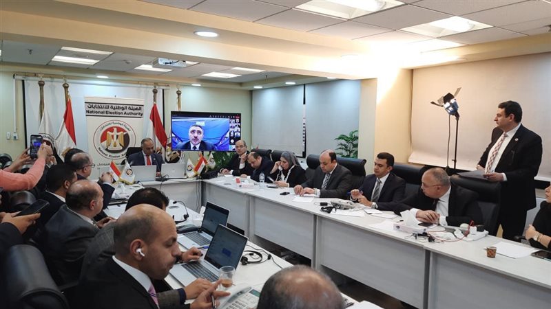 C8A76661-011C-40B2-90AC-6C17707C5AC8