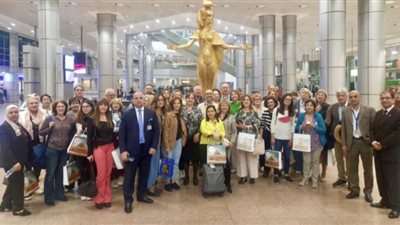 بعد اختيار المقصد السياحي المصري.. استقبال أعضاء النادي الدولي للسيدات اليوناني (صور)