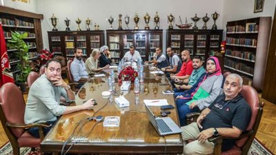 الفائز يحصل على 4 مليون دولار.. الأهلي يجتمع مع كاف بشأن الدوري الإفريقي