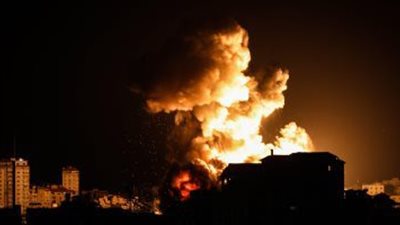 الاحتلال الصهيوني ينفذ أحزمة نارية كثيفة على قطاع غزة
