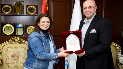 سها الجندي في جولة لـ بني سويف ضمن مبادرة مراكب النجاة