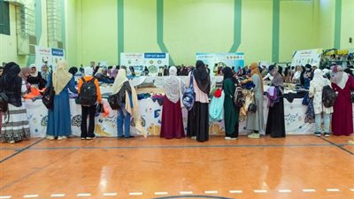 دعما للطلاب.. دكان الفرحة تصل جامعة جنوب الوادي