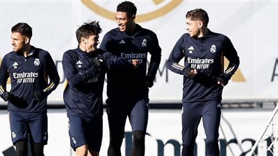 للبقاء في سباق الصدارة.. ريال مدريد يستضيف فياريال غدا ً