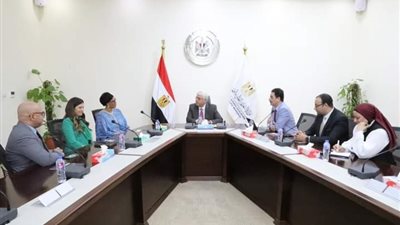 عاشور: توجه الوزارة نحو التحول الرقمي أصبح ضرورة حتمية للدولة 