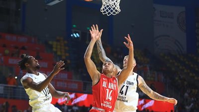 الأهلي يواصل انتصاراته المتتالية ويحرز الفوز الثالث في بطولة الدوري الإفريقي لكرة السلة BAL