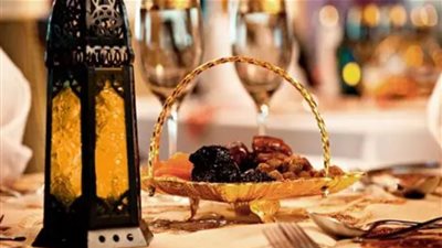 حلق رؤوس الرجال.. أغرب العادات الرمضانية الإندونيسية