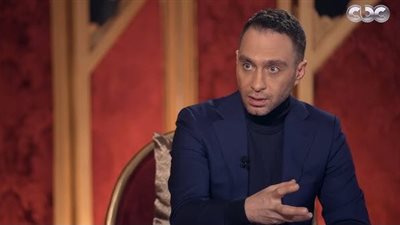 حسام حبيب: بحاول اتفادى الاتصال المباشر مع ربنا.. وده غلط