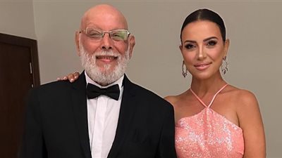 ريهام عبد الغفور توجه رسالة اشتياق لوالدها الراحل