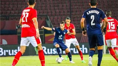 تردد القناة الناقلة لمباراة الأهلي وبيراميدز بكأس السوبر المصري