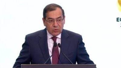 الملا: تحويل 540 ألف سيارة للعمل بالغاز الطبيعي وتوصيله لـ 15 مليون وحدة سكنية