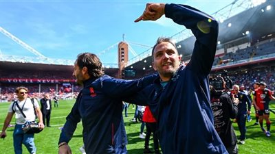 جنوى يعود للصدارة.. أقدم فرق إيطاليا يحرز الصعود إلى دوري الأضواء