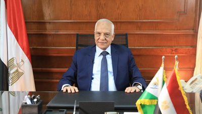 محافظ الجيزة يتفقد جاهزية لجان الامتحانات بالمحافظة