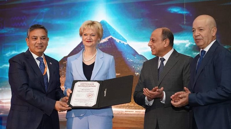 وزير الطيران||السياحة