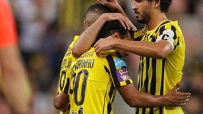 فارق الـ 5 نقاط يعود لصالح الاتحاد بعد فوزه الكبير على أبها