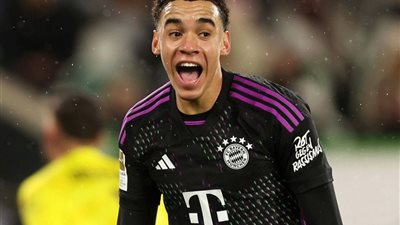 بايرن ميونخ يفوز على فولفسبورج بثنائية مقابل هدف