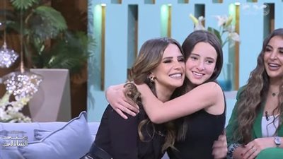 يوم الخميس.. إيمان العاصي وابنتها ضيوف 