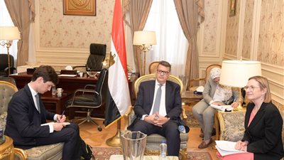 رضوان لسفيرة فرنسا: الحوار الوطنى أداة هامة لتعزيز حقوق الإنسان