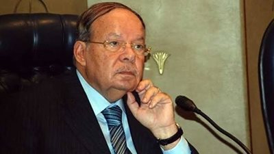 الموت يُغيب أحمد فتحي سرور المعلم والأب الحنون بعد رحله حافلة من العطاء