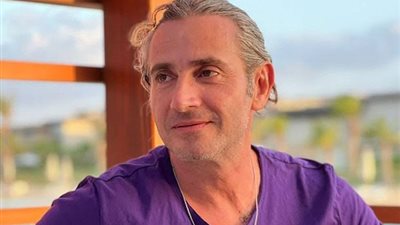 نجوم الفن يدعون بالشفاء لـ جلال الزكي بعد تعرضه لحادث سير