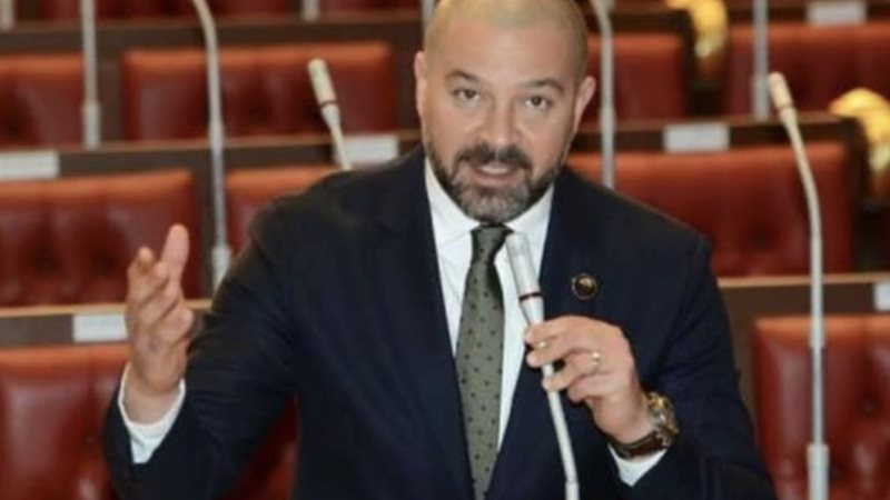 12A8CA68-37D3-442B-899A-92F5F53CB003