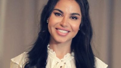 نسرين أمين تفاجئ الجمهور بـ «وقت إضافي»