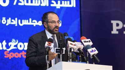 الأهلي يسعى لزيادة عوائده مع تعيين محمد كامل مستشارًا تسويقيًا لشركاته