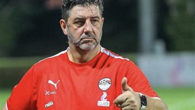 فيتوريا يكشف الخطة: تطوير الملاعب وتدريب الناشئين.. ولكن ماذا بعد صلاح والنني؟