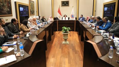 الصحة تتابع مؤشرات الأداء بالمرحلة الأولى لمبادرة تطوير خدمات الرعاية الأولية