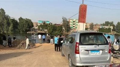 الضفادع البشرية تنتشل 3 ضحايا حادث غرق ميكروباص معدية أبو غالب