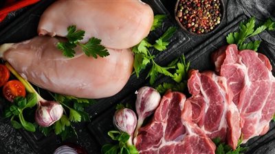 أسعار الفراخ واللحوم والأسماك بالأسواق في أول يوم العيد