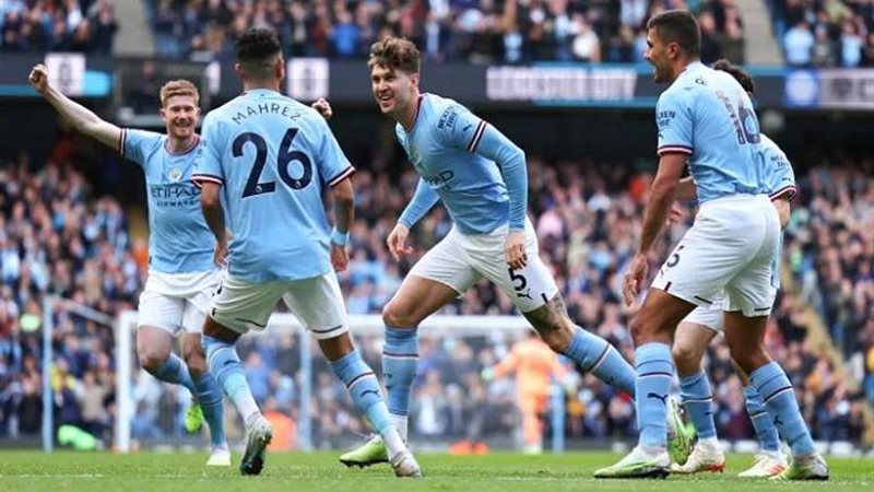 138-102127-mancity-treble-prize-money_700x400