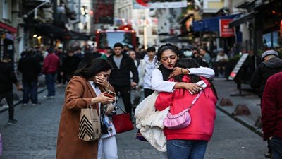 طفلة ووالدها من بين القتلى