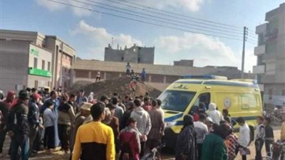 سقوط 3 عمال داخل بيارة صرف صحي في الشرقية