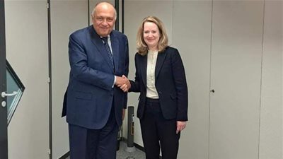 شكري يلتقي المديرة الجديدة لمنظمة الهجرة الدولية في جنيف