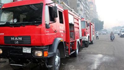 بدون خسائر..السيطرة على حريق مصنع بطاطين بالشرقية