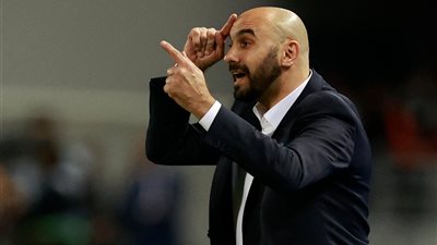 وليد الركراكي يجدد أهمية التكيف مع ظروف الملاعب للإنتصار في بطولة أمم إفريقيا